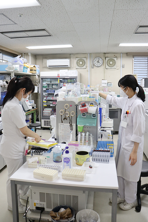 緊急検査室①